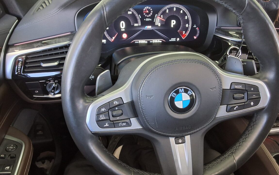BMW GRAN TURISMO (GT) 6 SERIES 640i xDRIVE M SPORT PACK 2019 - zdjęcie 17