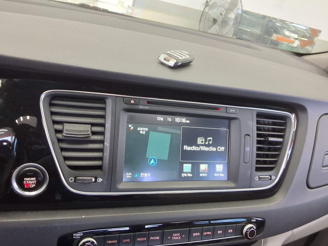 KIA ALL NEW CARNIVAL 9-SEATER DIESEL PRESTIGE 2015 - zdjęcie 17
