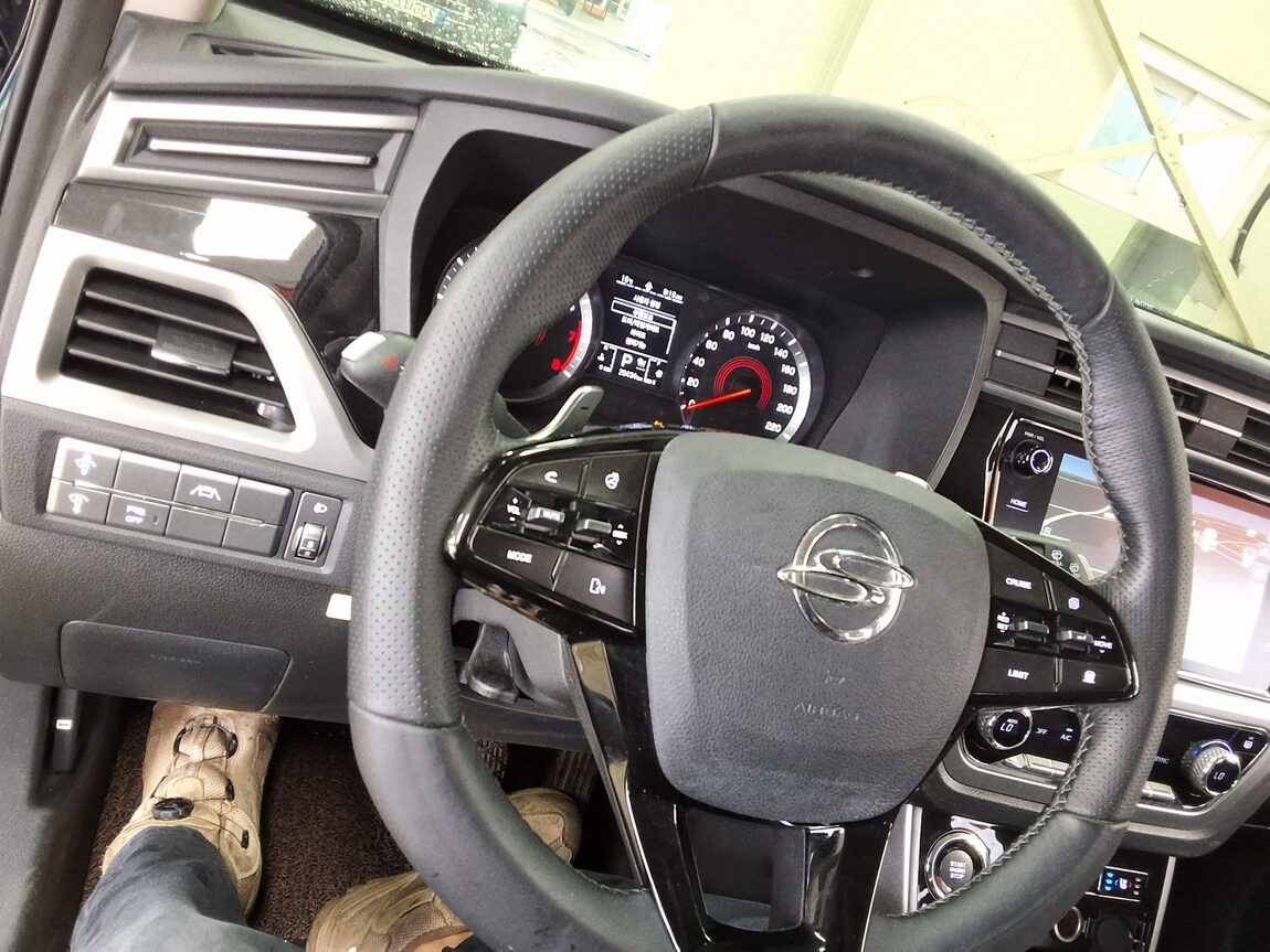 KG MOBILITY (SSANGYONG) ALL NEW KORANDO 1.5 GASOLINE AWD C5 PLUS 2022 - zdjęcie 23