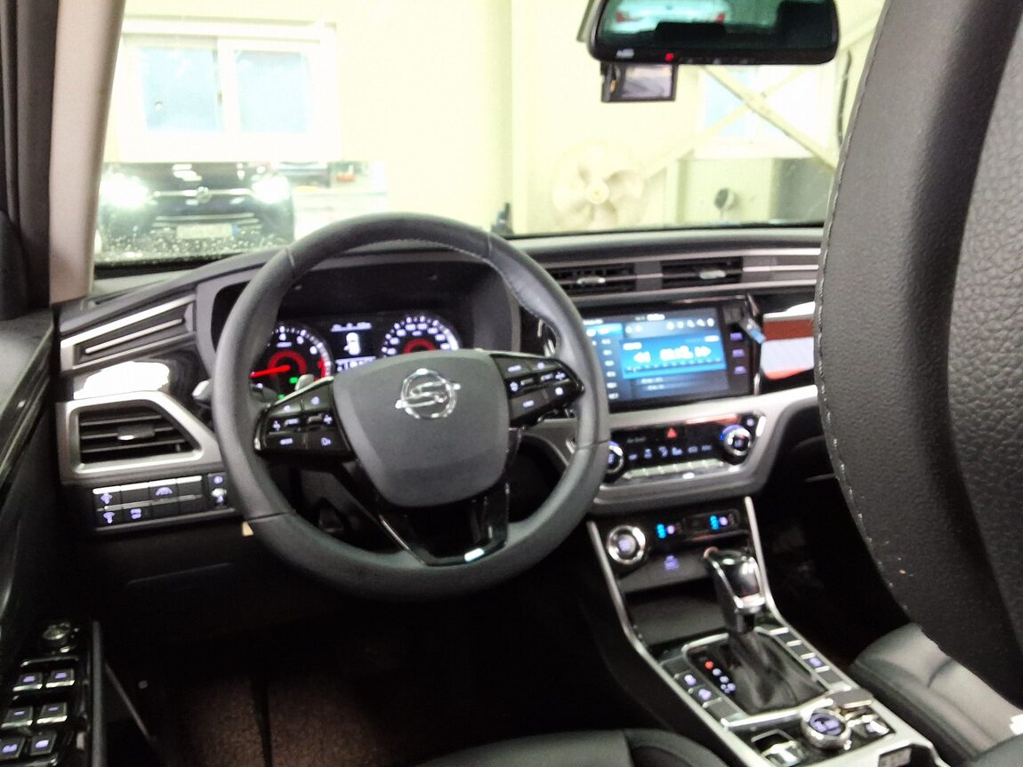 KG MOBILITY (SSANGYONG) ALL NEW KORANDO 1.5 GASOLINE AWD C5 PLUS 2022 - zdjęcie 12
