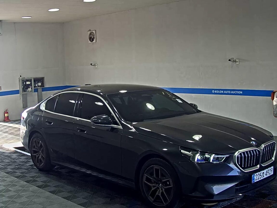 BMW 5 SERIES (8TH GEN) 530i xDRIVE 2025 - zdjęcie 3