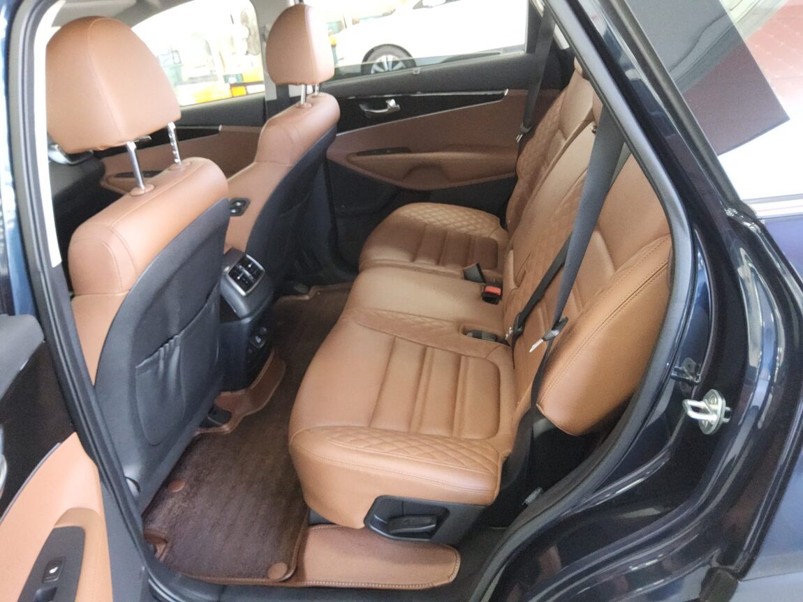 KIA THE NEW SORENTO DIESEL R2.2 4WD MASTER 2019 - zdjęcie 12