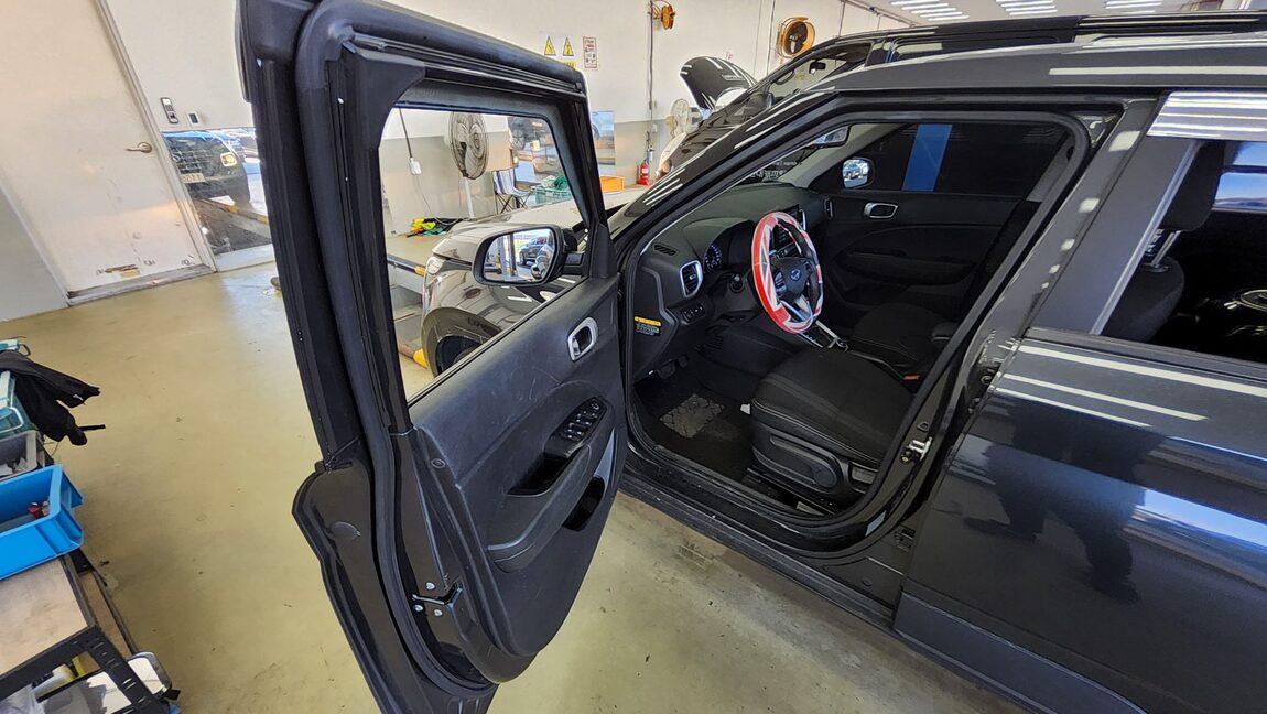 HYUNDAI VENUE 1.6 GASOLINE SMART 2020 - zdjęcie 10