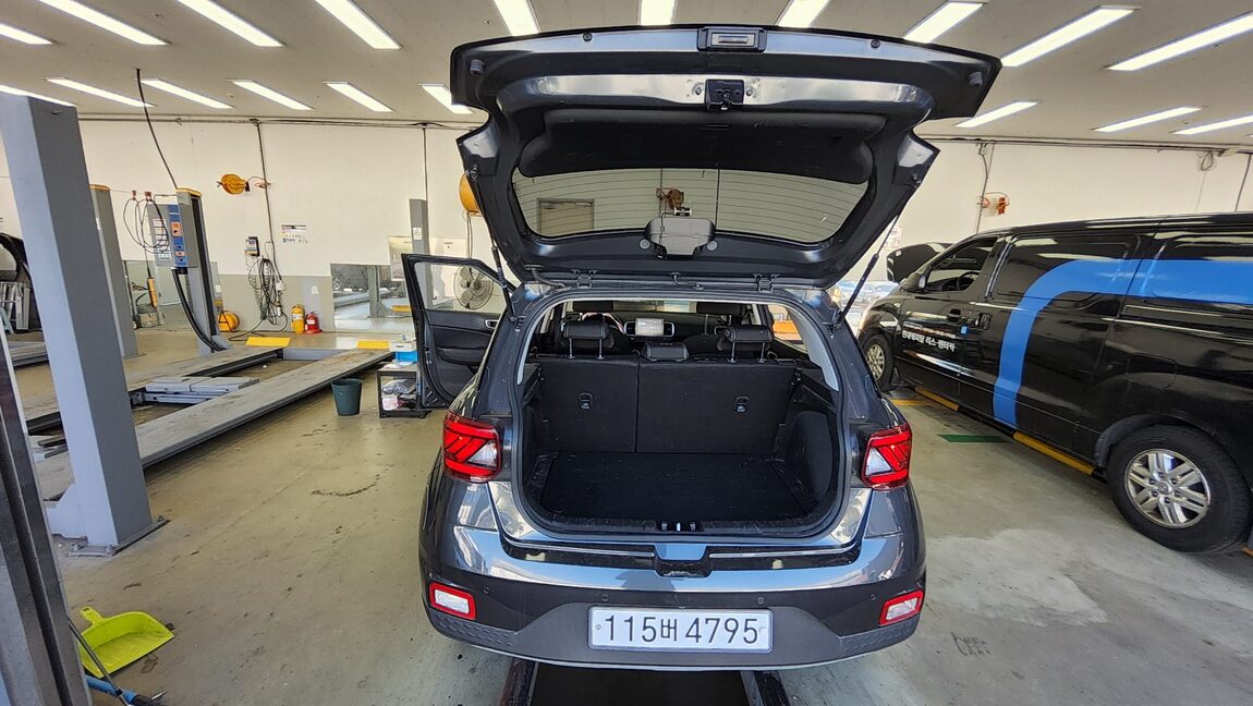 HYUNDAI VENUE 1.6 GASOLINE SMART 2020 - zdjęcie 15
