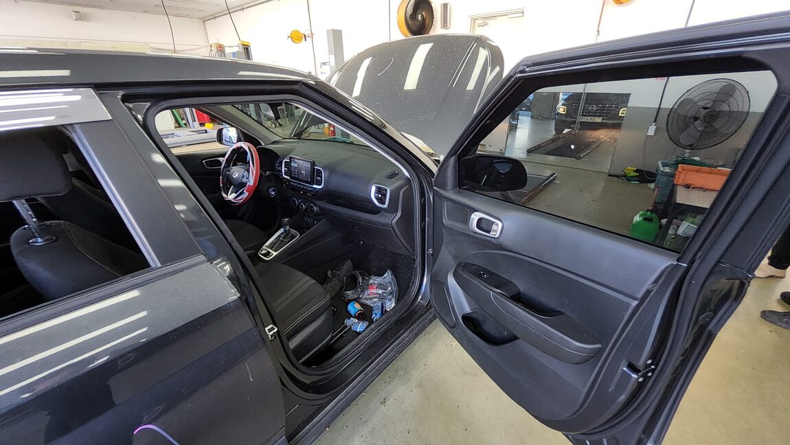 HYUNDAI VENUE 1.6 GASOLINE SMART 2020 - zdjęcie 14