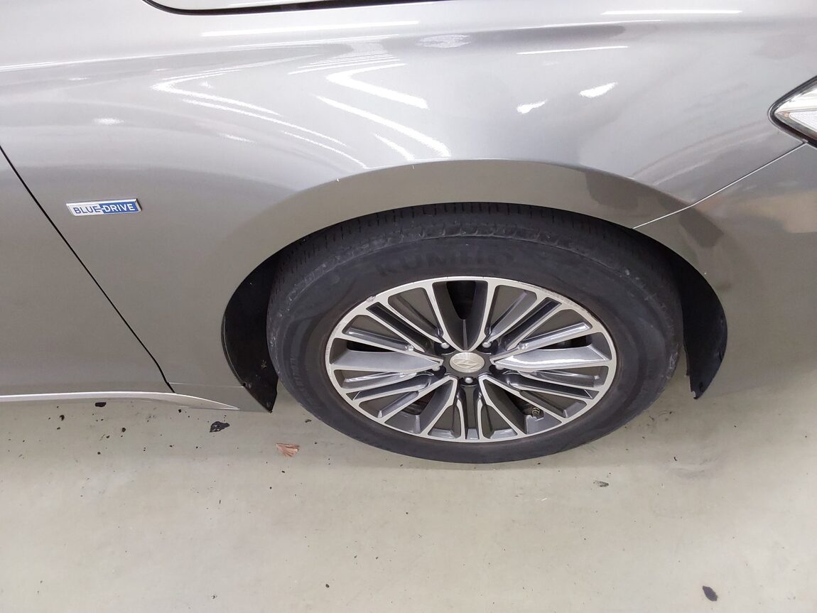 HYUNDAI GRANDEUR IG HYBRID 2.4 HEV EXCLUSIVE SPECIAL 2018 - zdjęcie 22