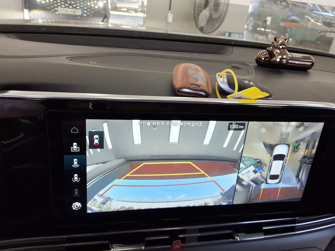 HYUNDAI THE NEW GRANDEUR IG HYBRID 2.4 HEV LE BLANC 2023 - zdjęcie 25