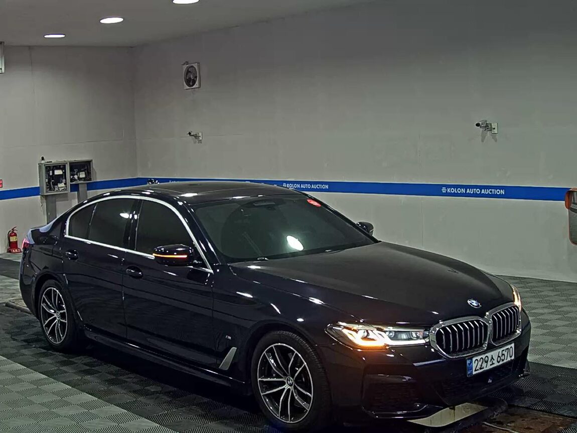 BMW 5 SERIES (7TH GEN) 520i M SPORT PACK 2021 - zdjęcie 3