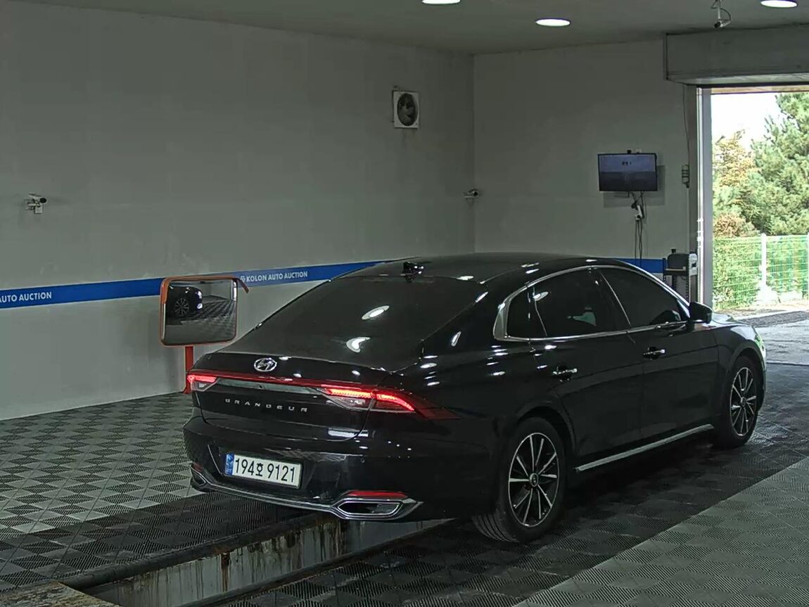 HYUNDAI THE NEW GRANDEUR IG GASOLINE 2.5 LE BLANC 2023 - zdjęcie 5