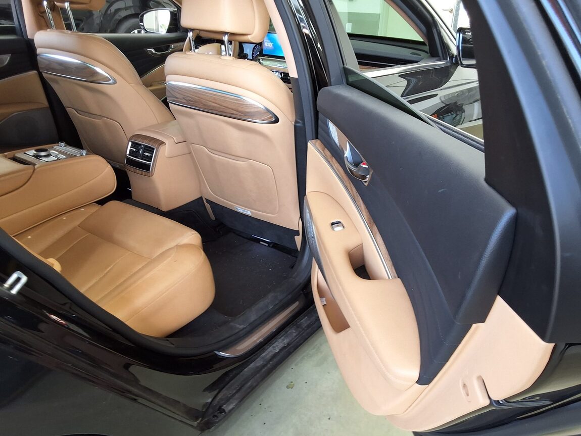 KIA THE NEW K9 (RJ) 3.8 GASOLINE PLATINUM 2022 - zdjęcie 17