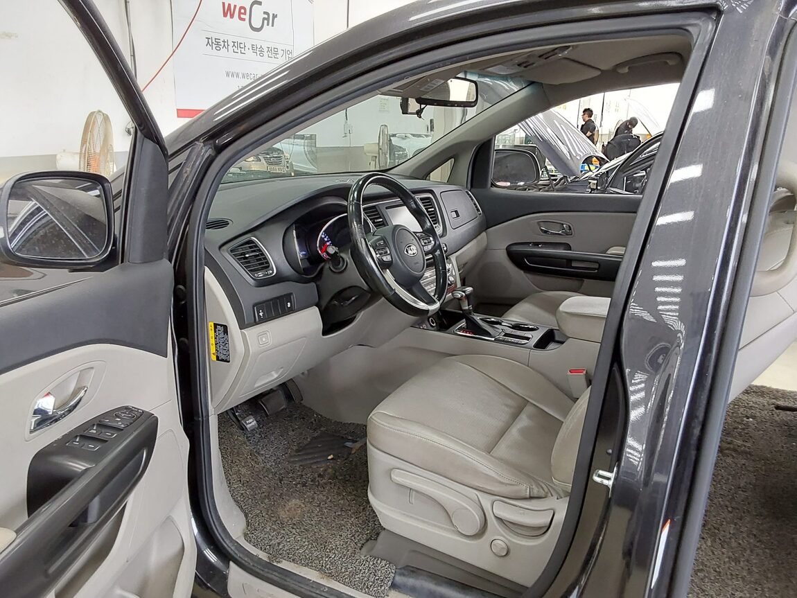 KIA THE NEW CARNIVAL 9-SEATER DIESEL LUXURY 2020 - zdjęcie 10