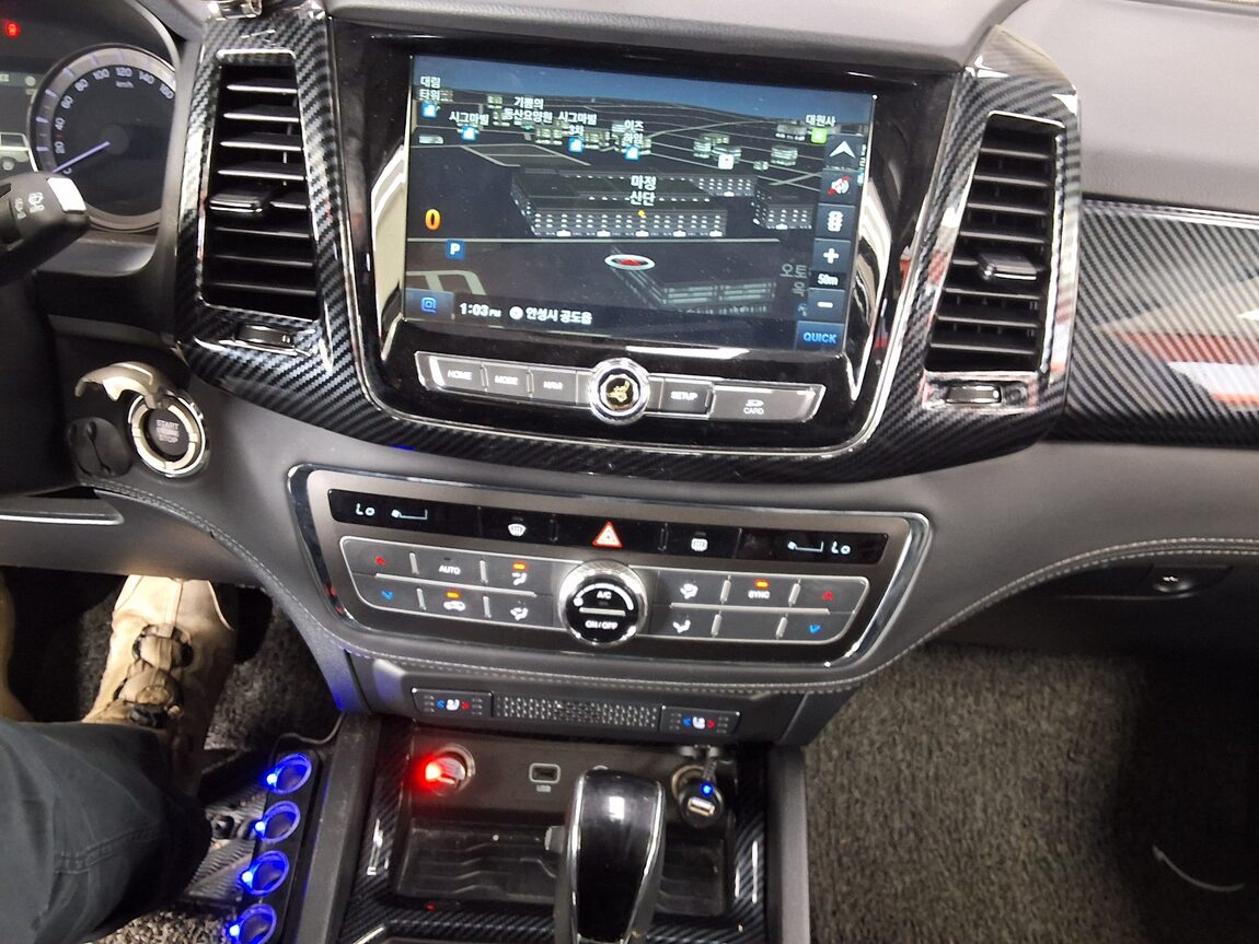 KG MOBILITY (SSANGYONG) REXTON SPORTS 2.2 4WD PRESTIGE 2018 - zdjęcie 24