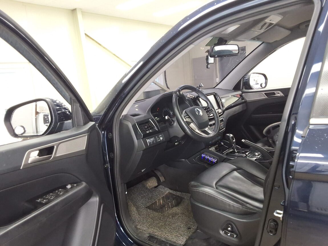 KG MOBILITY (SSANGYONG) REXTON SPORTS 2.2 4WD PRESTIGE 2018 - zdjęcie 11