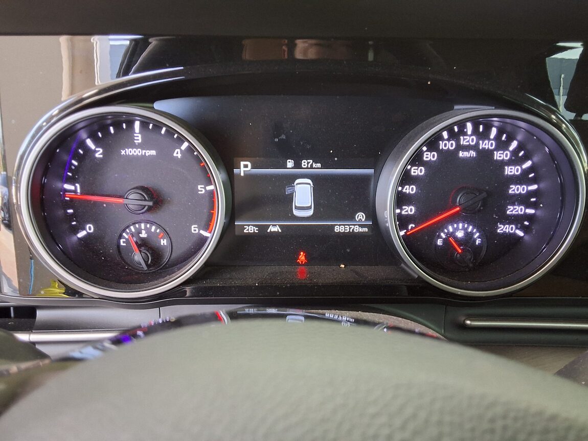 KIA NEW CARNIVAL (KA4) 9-SEATER DIESEL NOBLESSE 2023 - zdjęcie 9