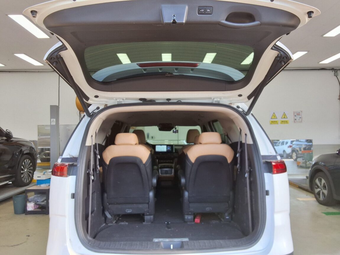 KIA NEW CARNIVAL (KA4) 9-SEATER DIESEL NOBLESSE 2023 - zdjęcie 21