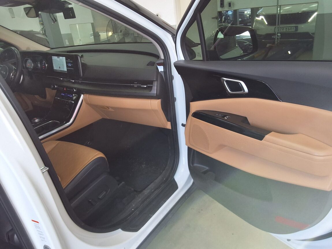 KIA NEW CARNIVAL (KA4) 9-SEATER DIESEL NOBLESSE 2023 - zdjęcie 19