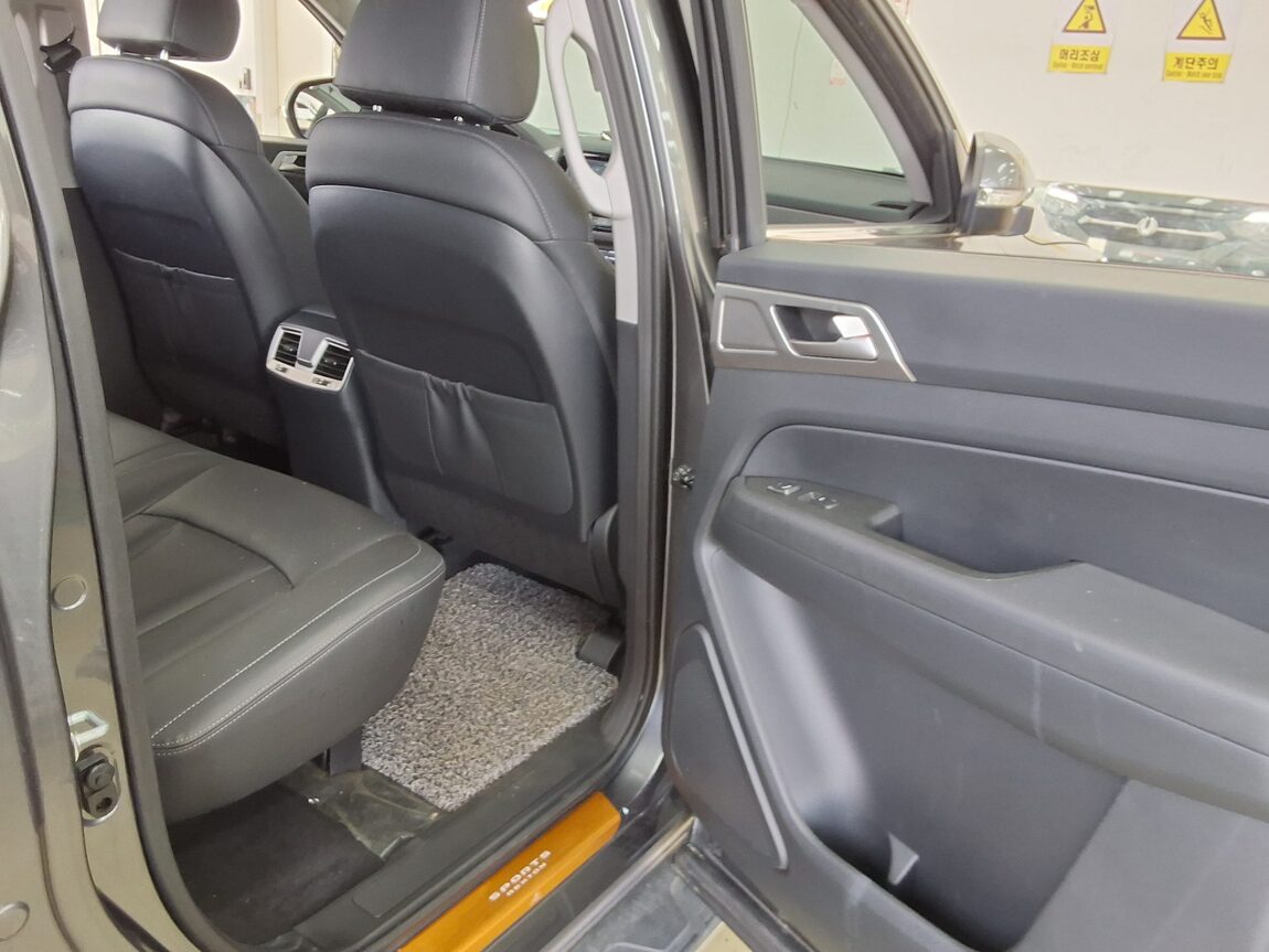 KG MOBILITY (SSANGYONG) REXTON SPORTS 2.2 4WD PRESTIGE 2019 - zdjęcie 13