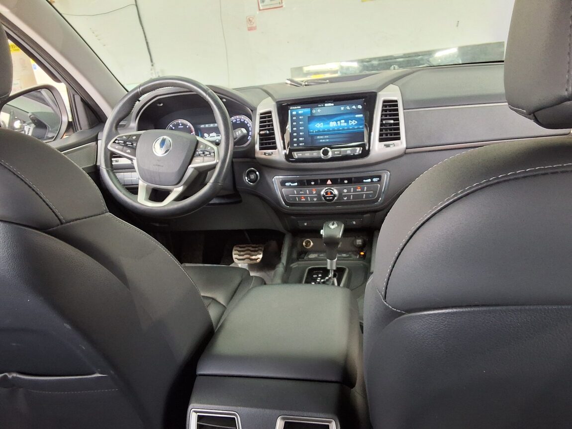 KG MOBILITY (SSANGYONG) REXTON SPORTS 2.2 4WD PRESTIGE 2019 - zdjęcie 11