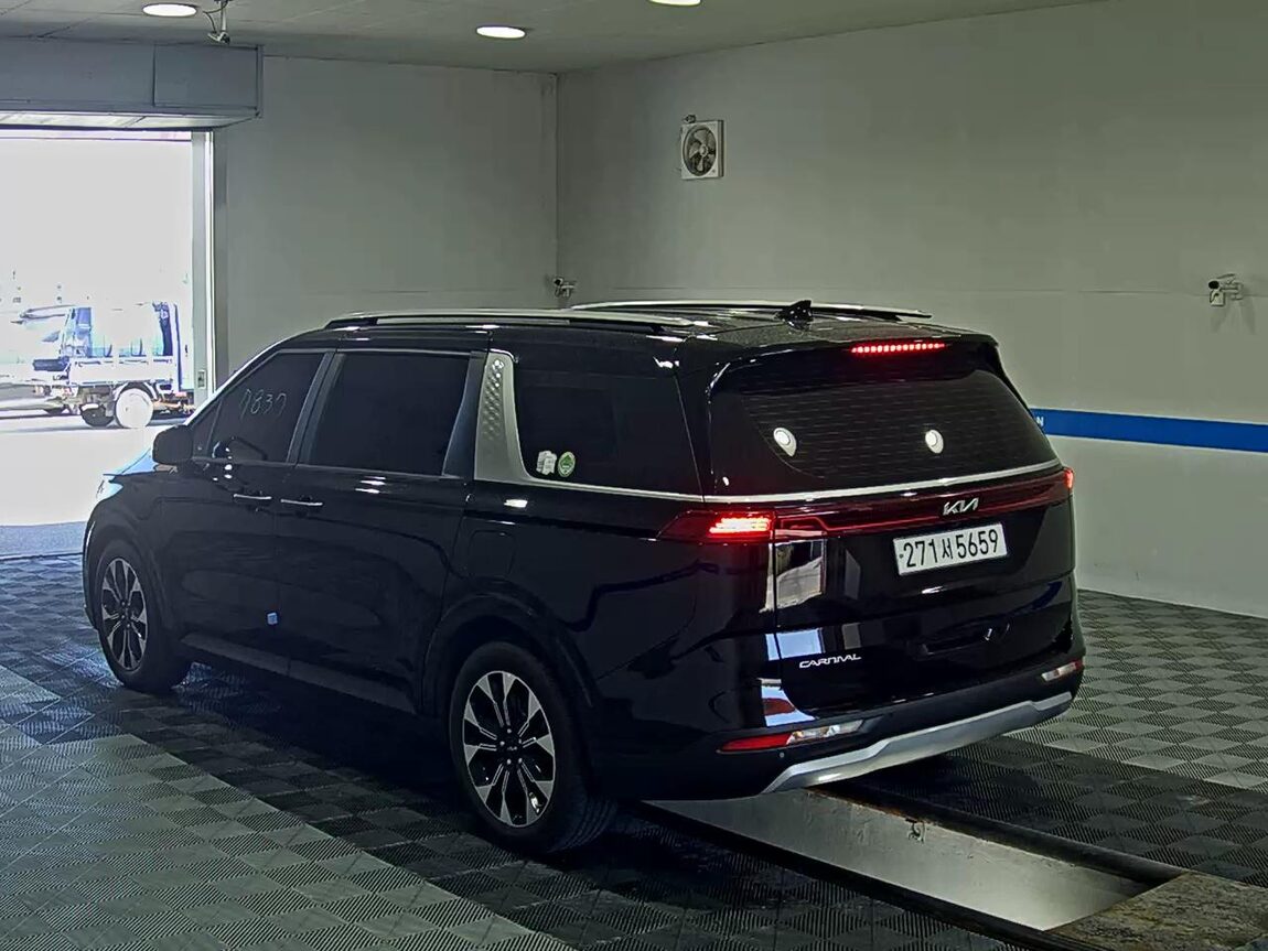 KIA NEW CARNIVAL (KA4) 9-SEATER GASOLINE PRESTIGE 2023 - zdjęcie 6