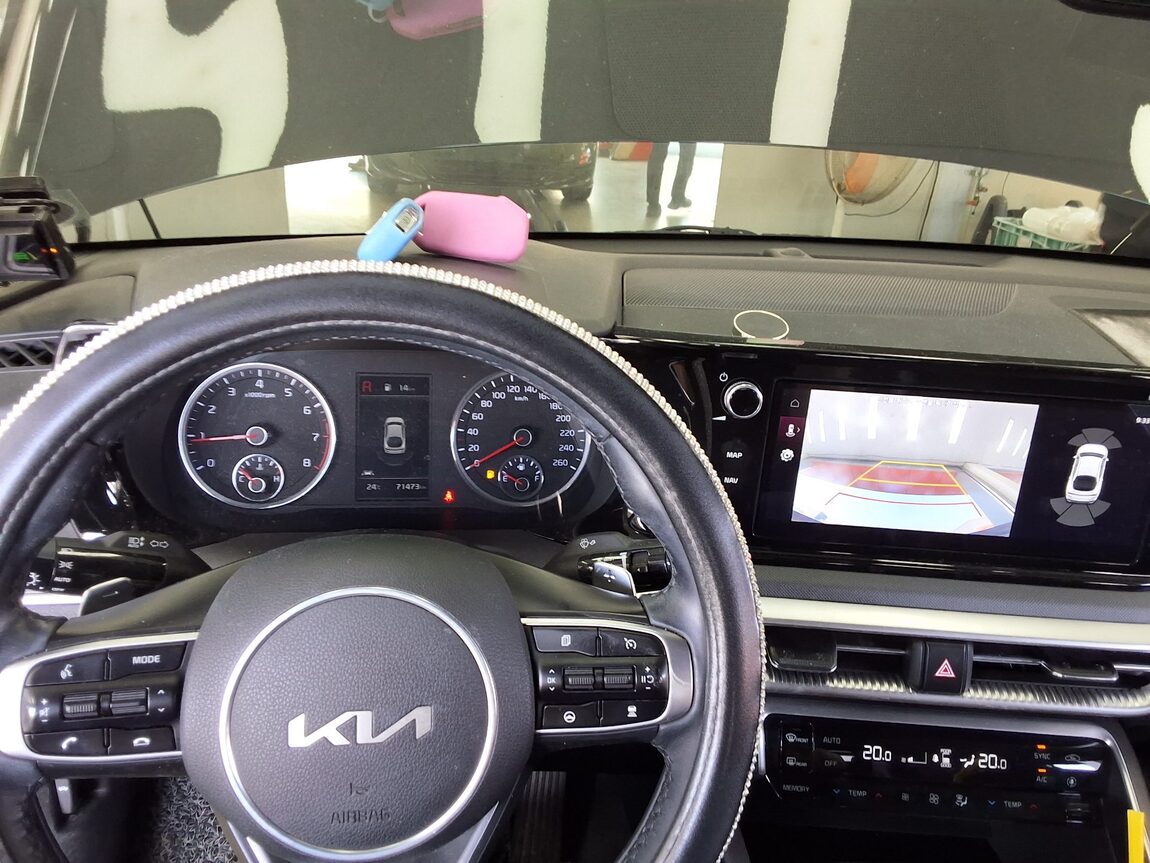 KIA NEW K5 (DL3) 2.0 GASOLINE PRESTIGE 2022 - zdjęcie 17