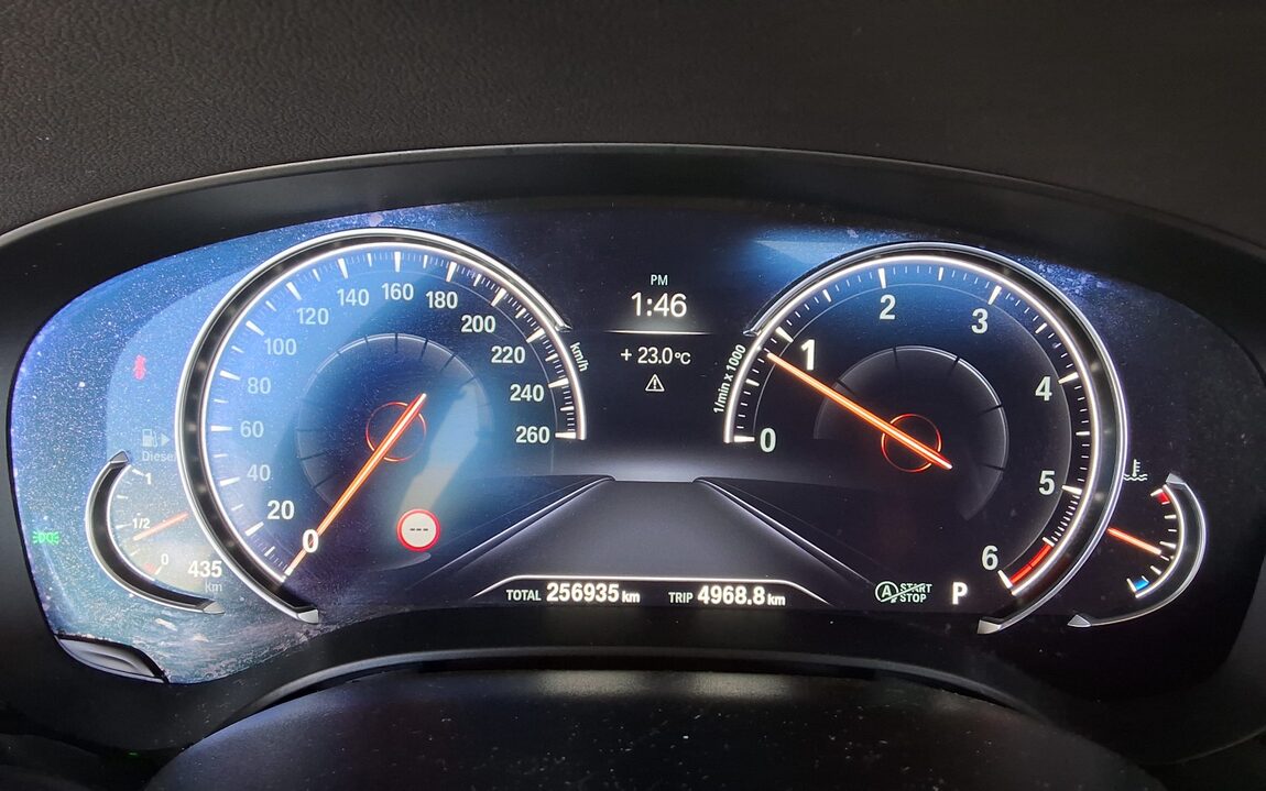 BMW 5 SERIES (7TH GEN) 520d xDRIVE M SPORT PACK PLUS 2018 - zdjęcie 9