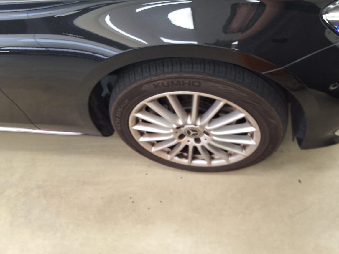 MERCEDES-BENZ E-CLASS (5TH GEN) E220d 4MATIC EXCLUSIVE 2021 - zdjęcie 21