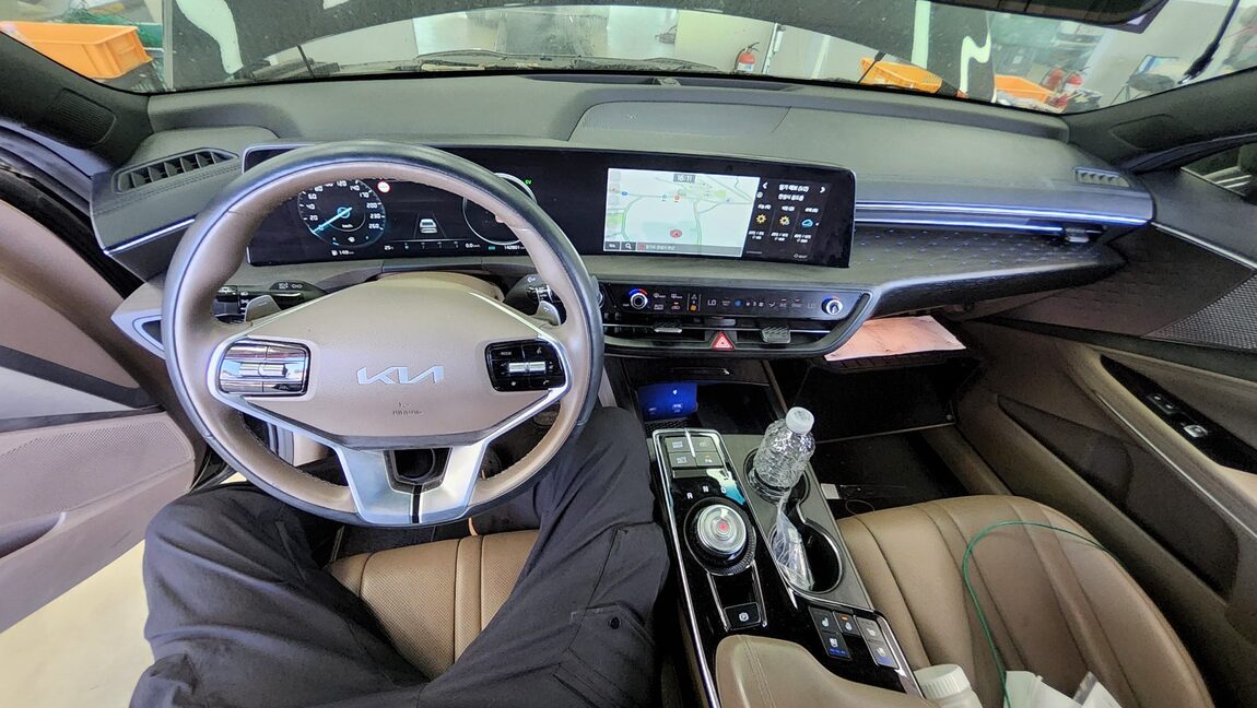 KIA K8 HYBRID HEV NOBLESSE 2023 - zdjęcie 11