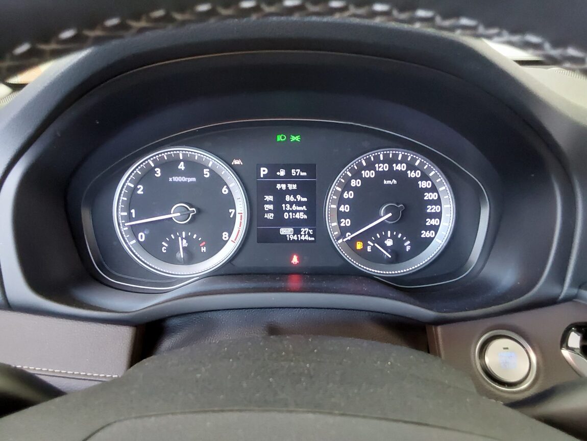 HYUNDAI GRANDEUR IG 2.4 GDi PREMIUM 2019 - zdjęcie 9
