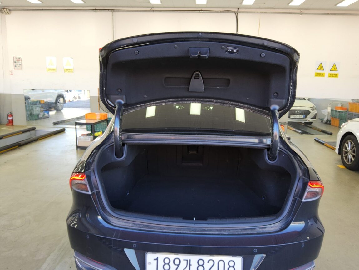 HYUNDAI THE NEW GRANDEUR IG GASOLINE 2.5 PREMIUM CHOICE 2021 - zdjęcie 15