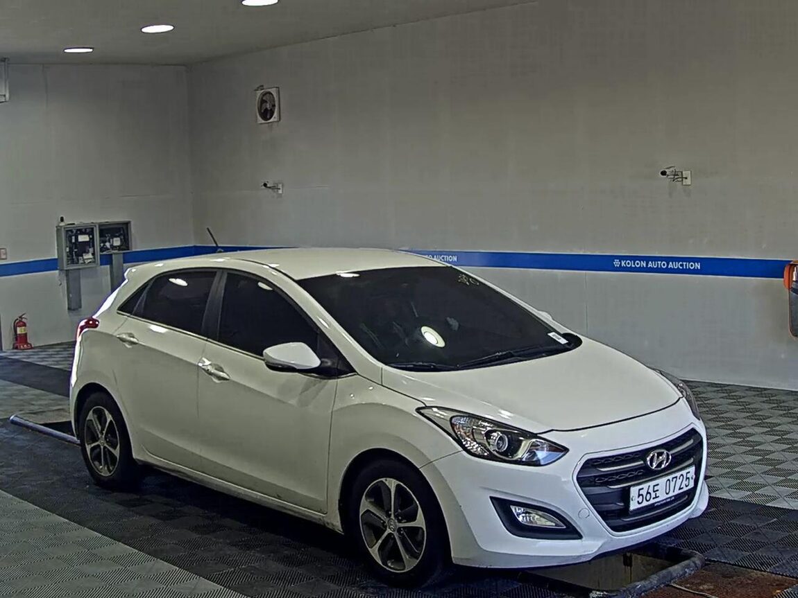 HYUNDAI THE NEW i30 1.6 VGT PYL 2016 - zdjęcie 3