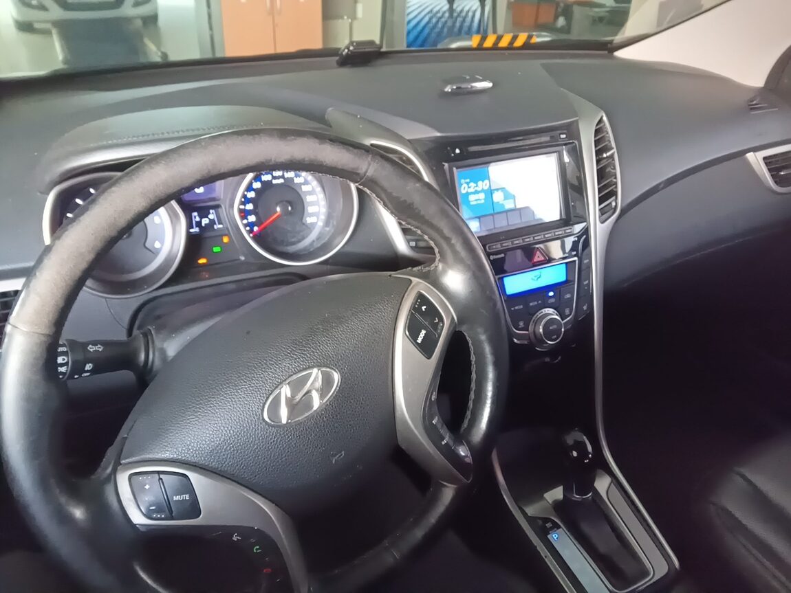 HYUNDAI THE NEW i30 1.6 VGT PYL 2016 - zdjęcie 11