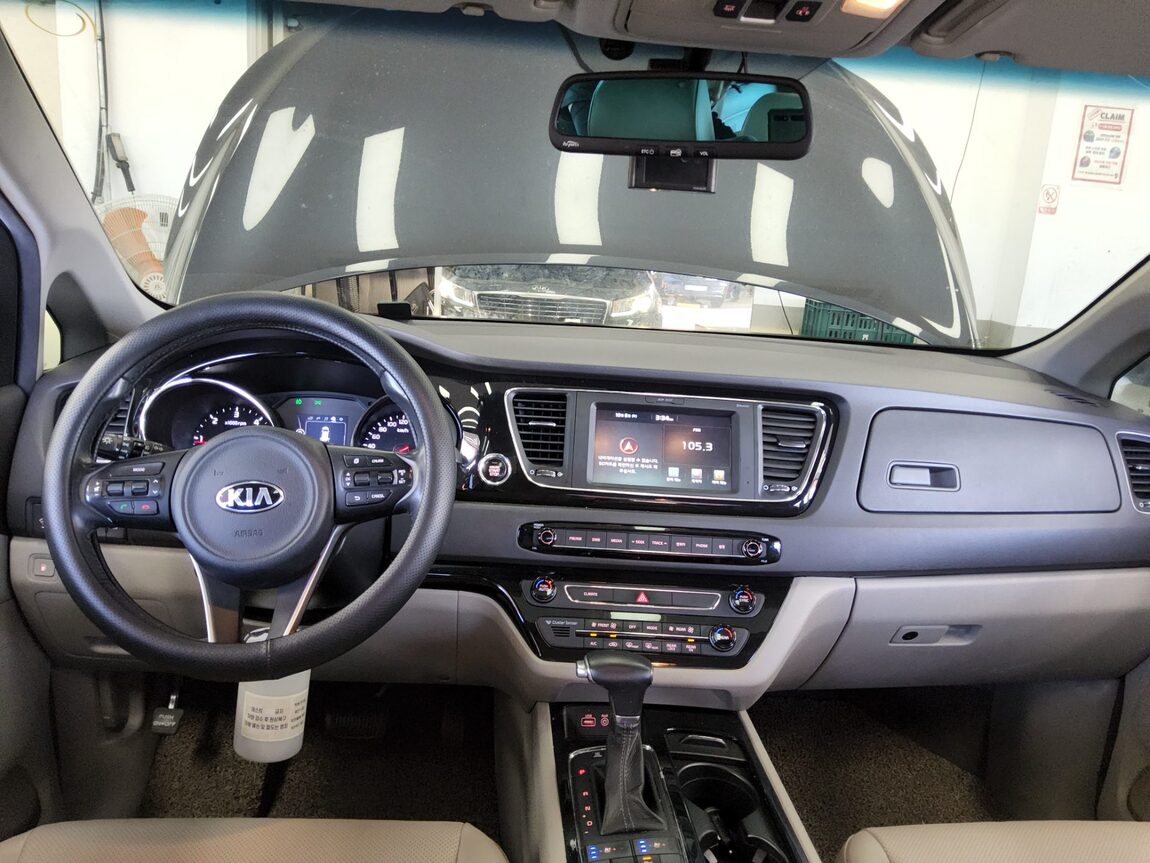 KIA ALL NEW CARNIVAL 9-SEATER DIESEL PRESTIGE 2017 - zdjęcie 11
