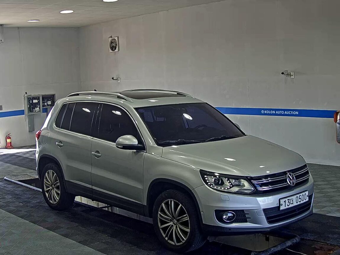 VOLKSWAGEN TIGUAN 2.0 TDI BLUEMOTION PREMIUM 2016 - zdjęcie 3
