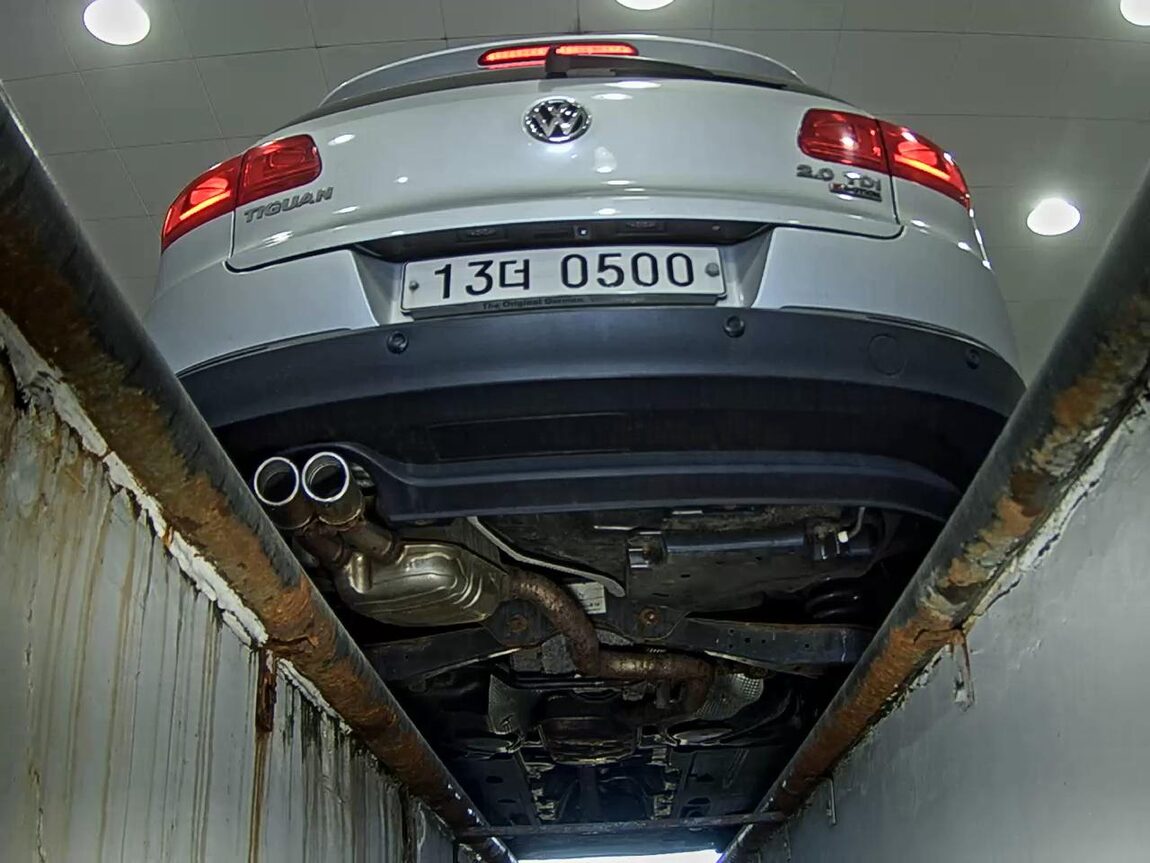 VOLKSWAGEN TIGUAN 2.0 TDI BLUEMOTION PREMIUM 2016 - zdjęcie 8
