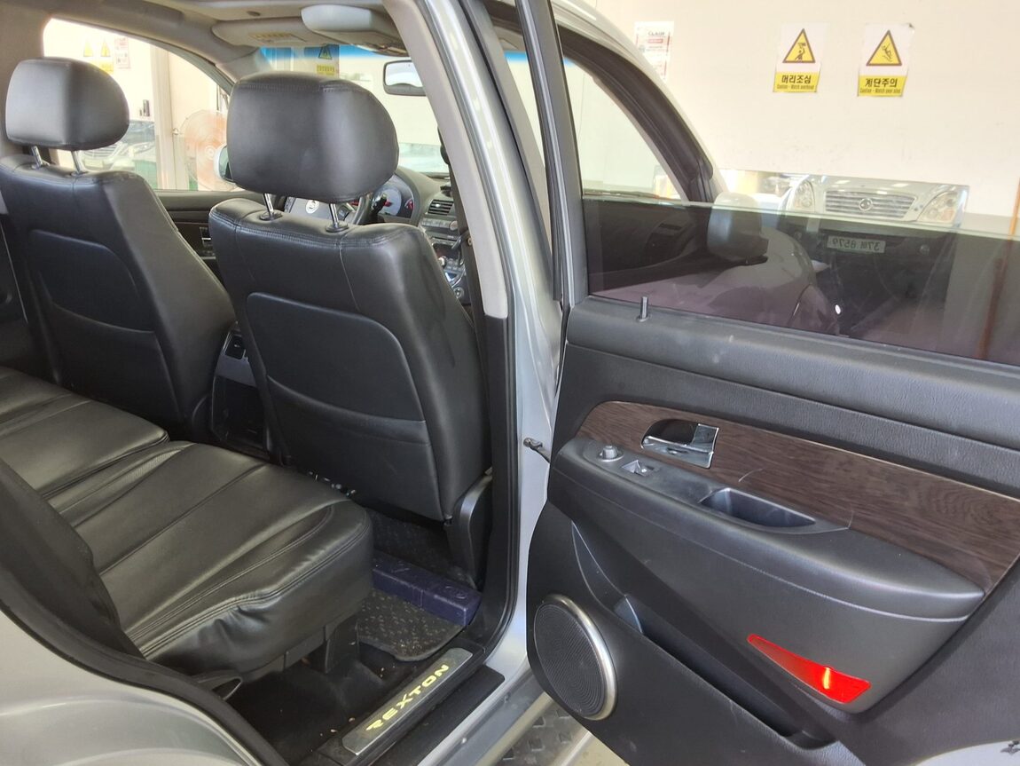 KG MOBILITY (SSANGYONG) SUPER REXTON 4WD RX4 LUXURY MODEL 2011 - zdjęcie 13