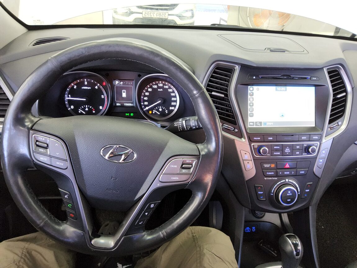 HYUNDAI SANTA FE THE PRIME DIESEL R2.0 2WD PREMIUM 2016 - zdjęcie 17