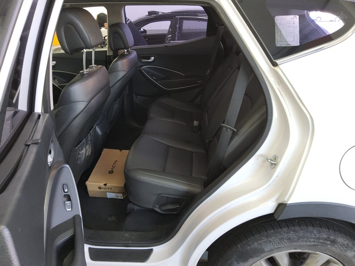 HYUNDAI SANTA FE THE PRIME DIESEL R2.0 2WD PREMIUM 2016 - zdjęcie 12