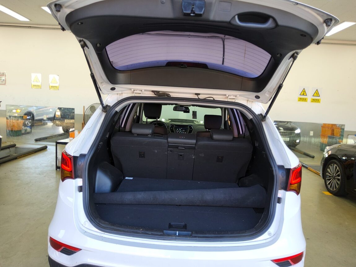 HYUNDAI SANTA FE THE PRIME DIESEL R2.0 2WD PREMIUM 2016 - zdjęcie 15