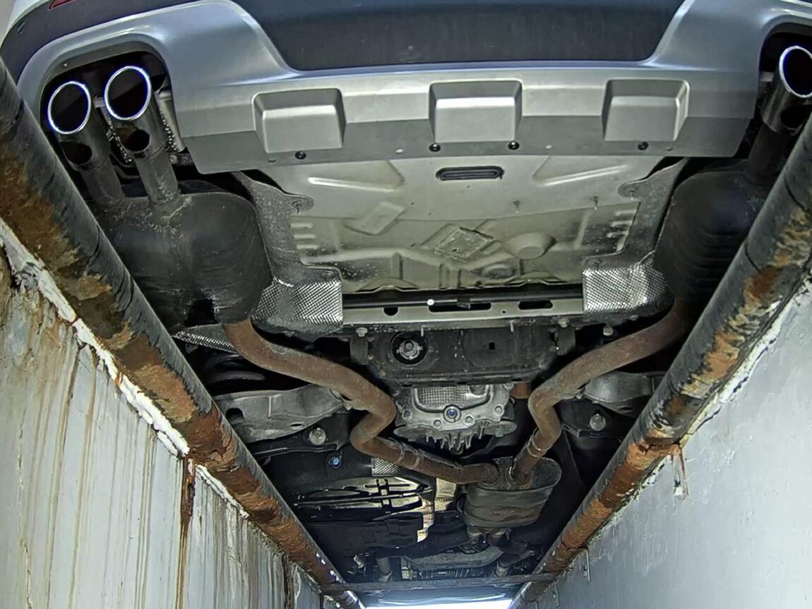 FORD EXPLORER (6TH GEN) 3.0 AWD PLATINUM 2021 - zdjęcie 8