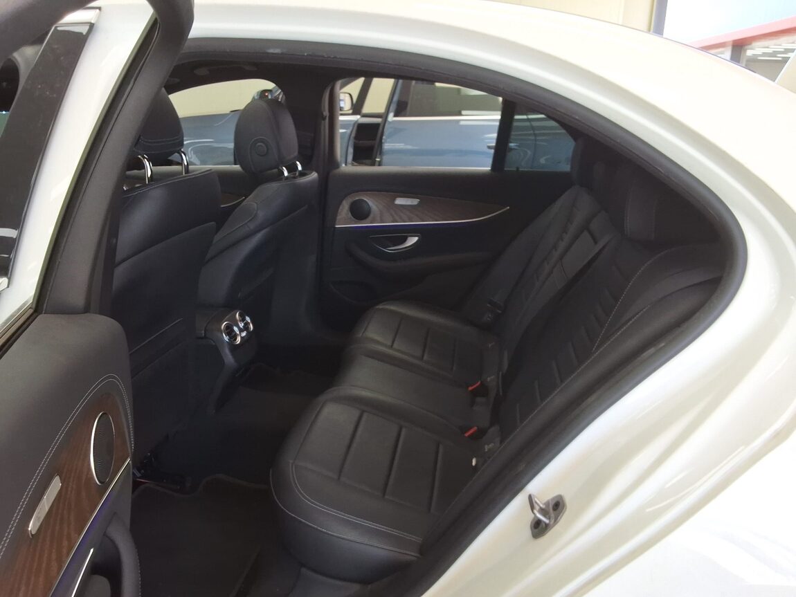 MERCEDES-BENZ E-CLASS (5TH GEN) E220d 4MATIC EXCLUSIVE 2021 - zdjęcie 13