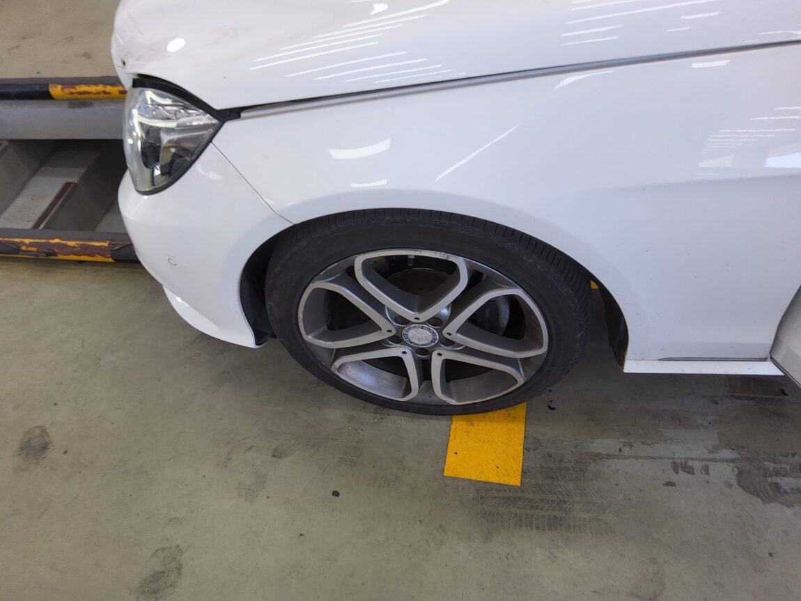 MERCEDES-BENZ E-CLASS (4TH GEN) E250 CDI BLUETEC 4MATIC AVANTGARDE 2015 - zdjęcie 20