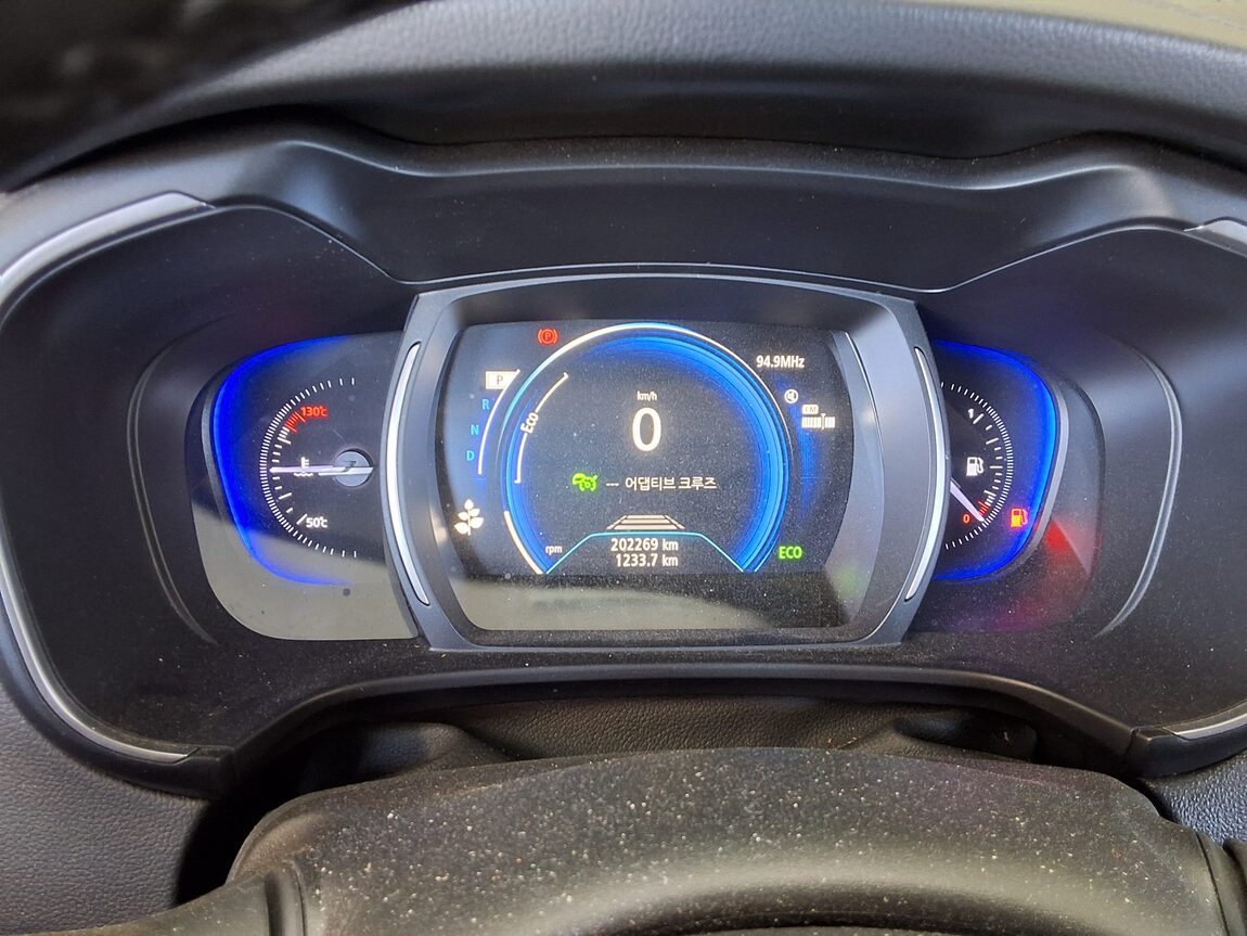RENAULT (SAMSUNG) NEW QM6 2.0 GDe RE SIGNATURE 2023 - zdjęcie 9