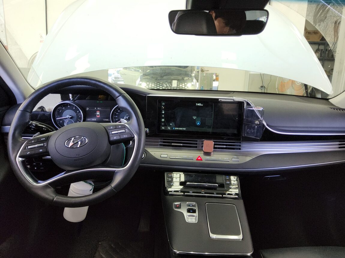 HYUNDAI THE NEW GRANDEUR IG GASOLINE 3.3 PREMIUM CHOICE 2020 - zdjęcie 11