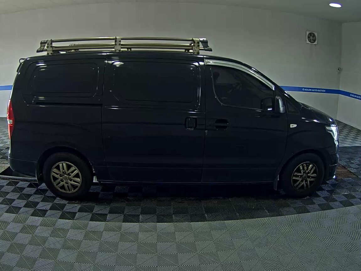 HYUNDAI THE NEW GRAND STAREX 3-SEATER DIESEL VAN SMART 2019 - zdjęcie 4