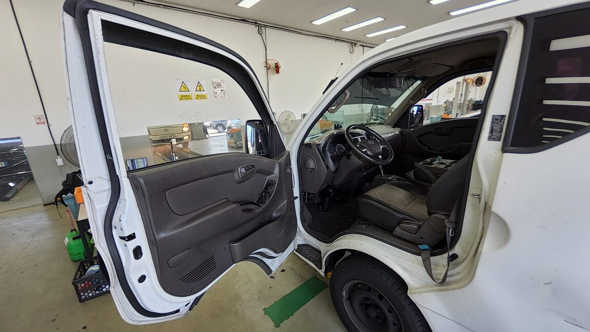 HYUNDAI PORTER II CRDi SUPER CAB EXTRA LONG WHEELBASE SMART 2019 - zdjęcie 10