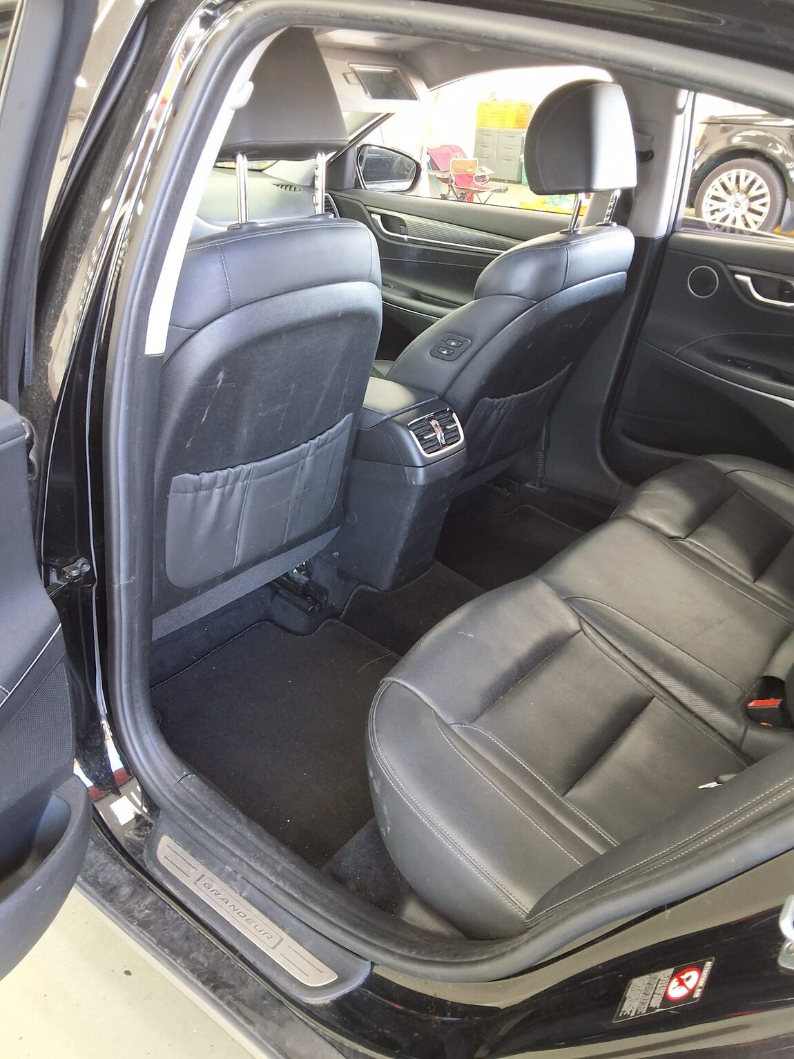 HYUNDAI GRANDEUR IG 2.4 GDi PREMIUM SPECIAL 2018 - zdjęcie 12
