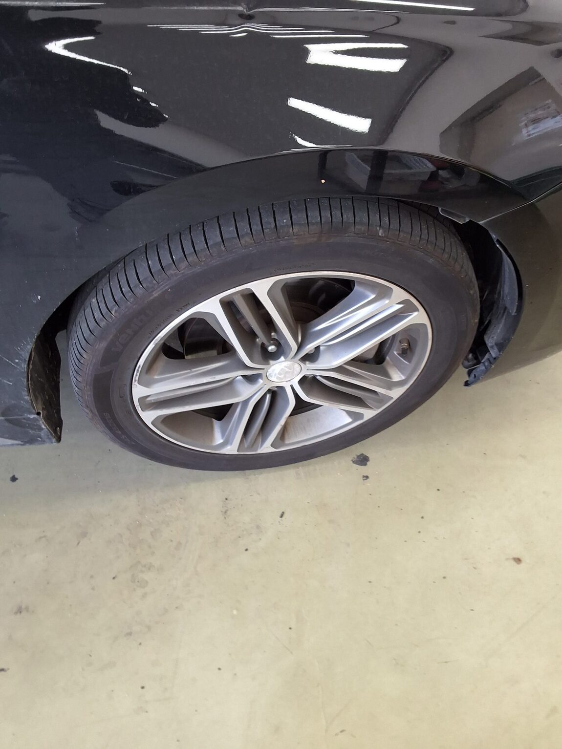 HYUNDAI GRANDEUR IG 2.4 GDi PREMIUM SPECIAL 2018 - zdjęcie 22