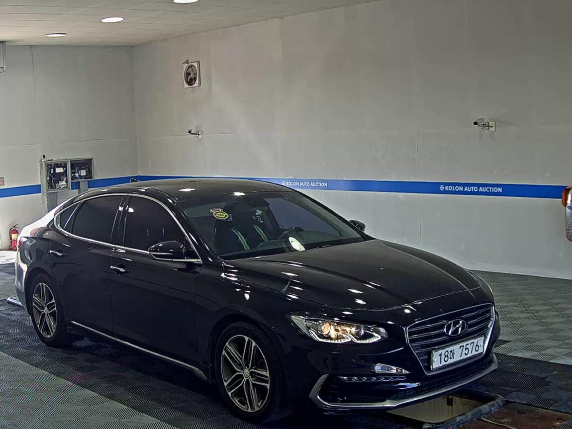 HYUNDAI GRANDEUR IG 2.4 GDi PREMIUM SPECIAL 2018 - zdjęcie 3