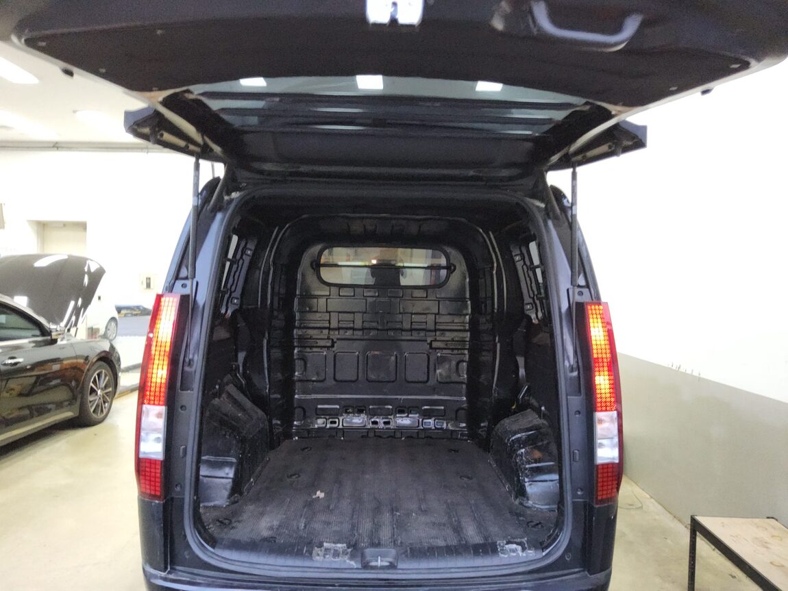 HYUNDAI STARIA 2.2 DIESEL CARGO 5-SEATER MODERN 2025 - zdjęcie 15