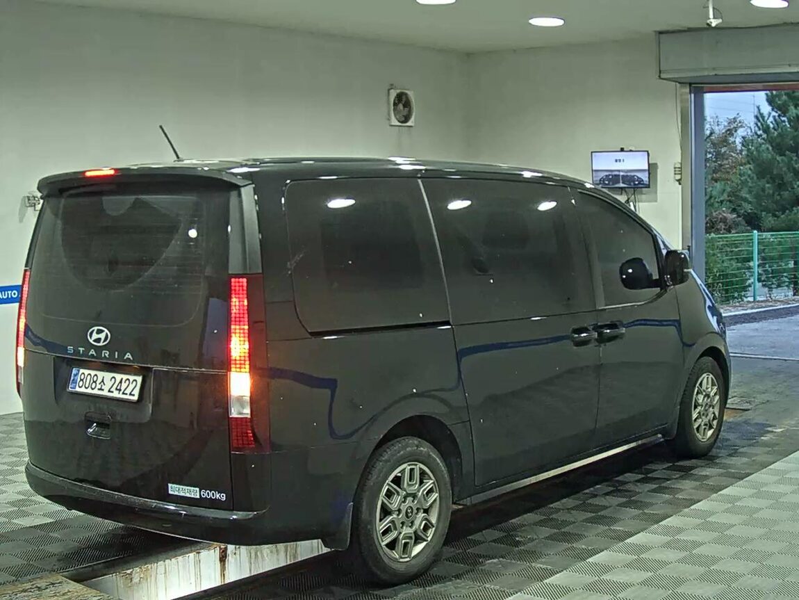 HYUNDAI STARIA 2.2 DIESEL CARGO 5-SEATER MODERN 2025 - zdjęcie 5